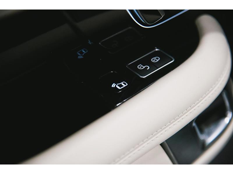 Land Rover Range Rover Evoque 34