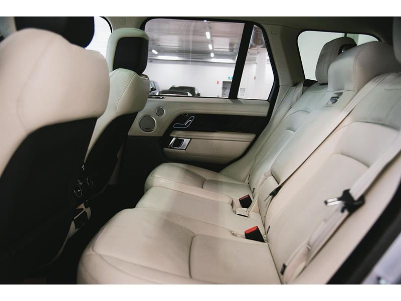 Land Rover Range Rover Evoque 38