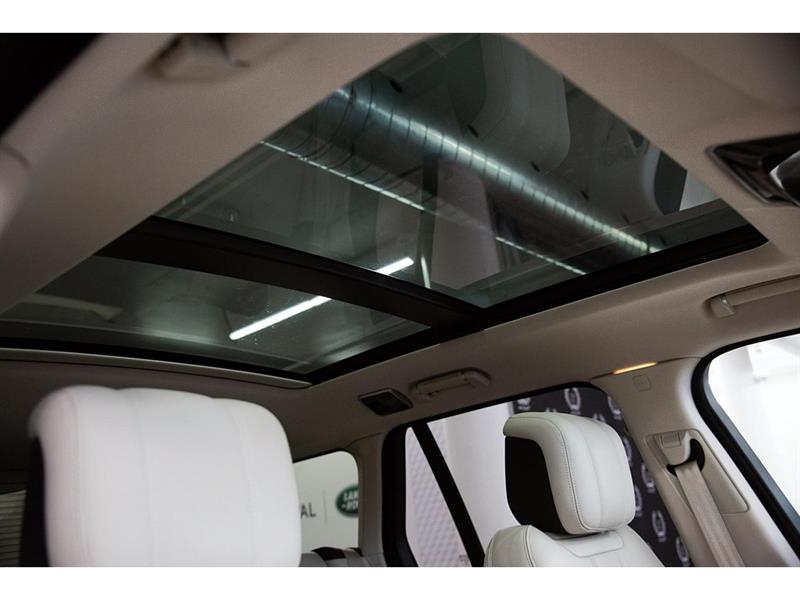 Land Rover Range Rover Evoque 40