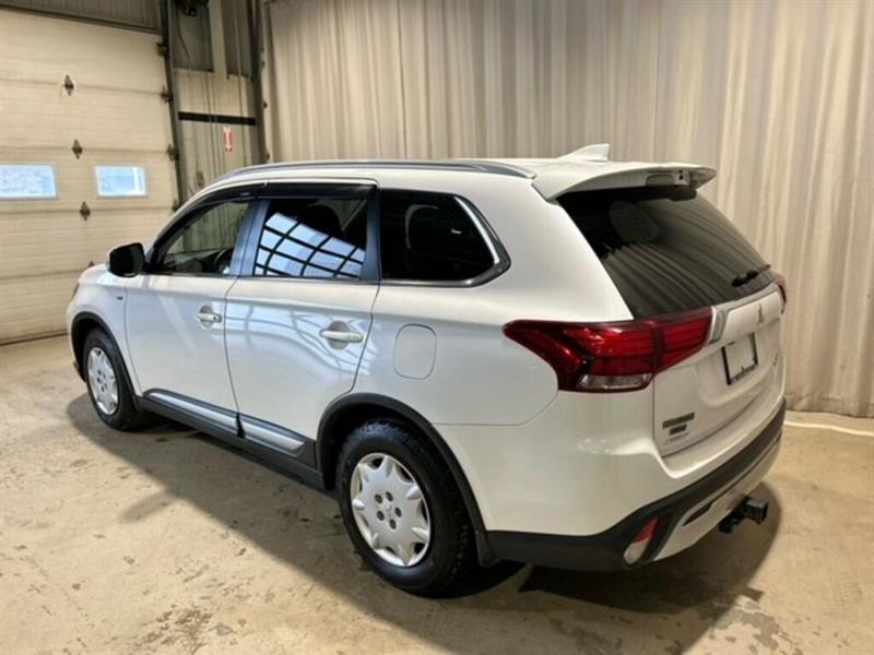 Mitsubishi Outlander 10