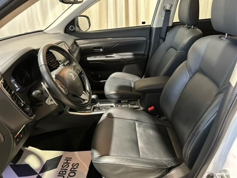 Mitsubishi Outlander 12