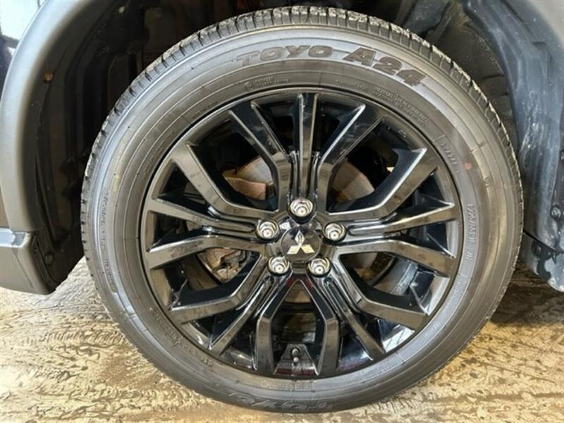 Mitsubishi Outlander 12