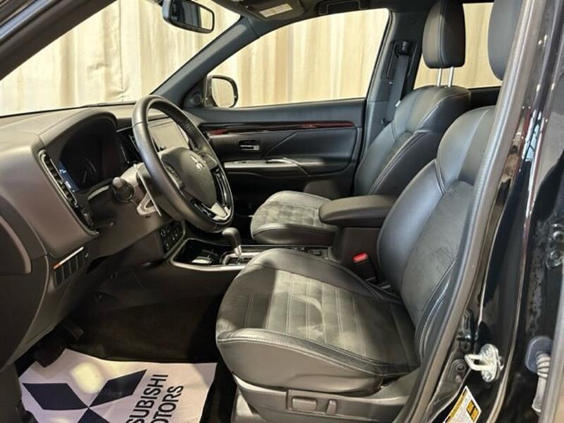 Mitsubishi Outlander 14