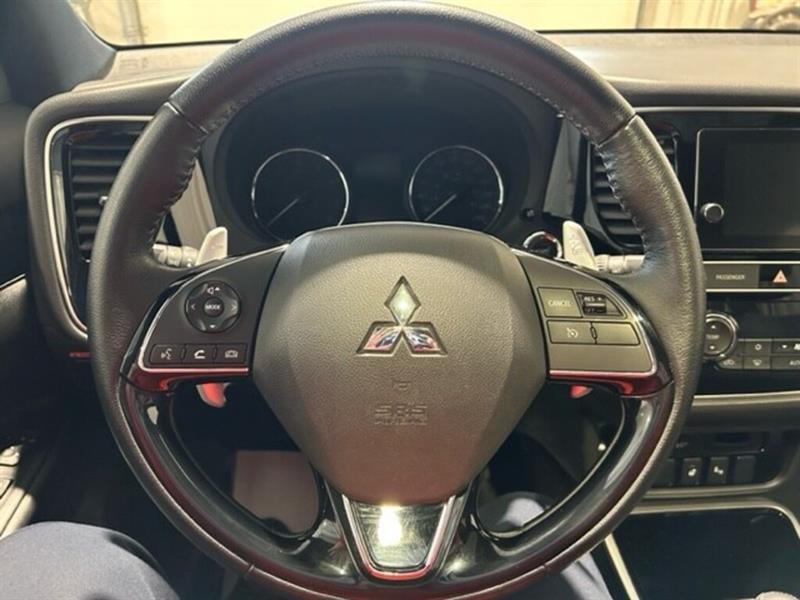 Mitsubishi Outlander 16