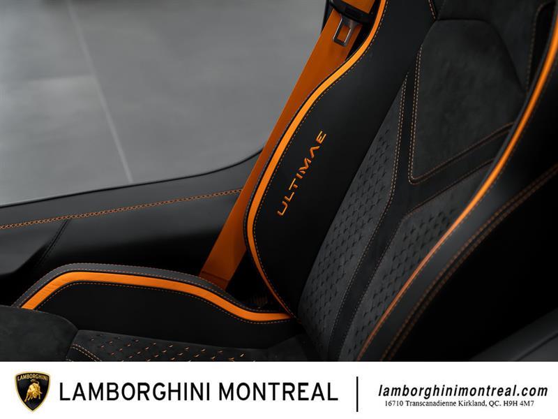 Lamborghini Aventador 18
