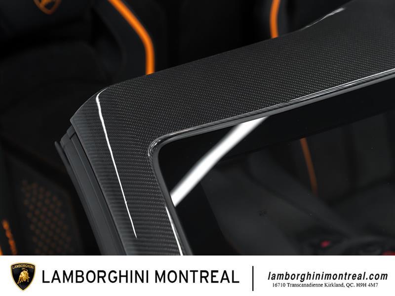 Lamborghini Aventador 24