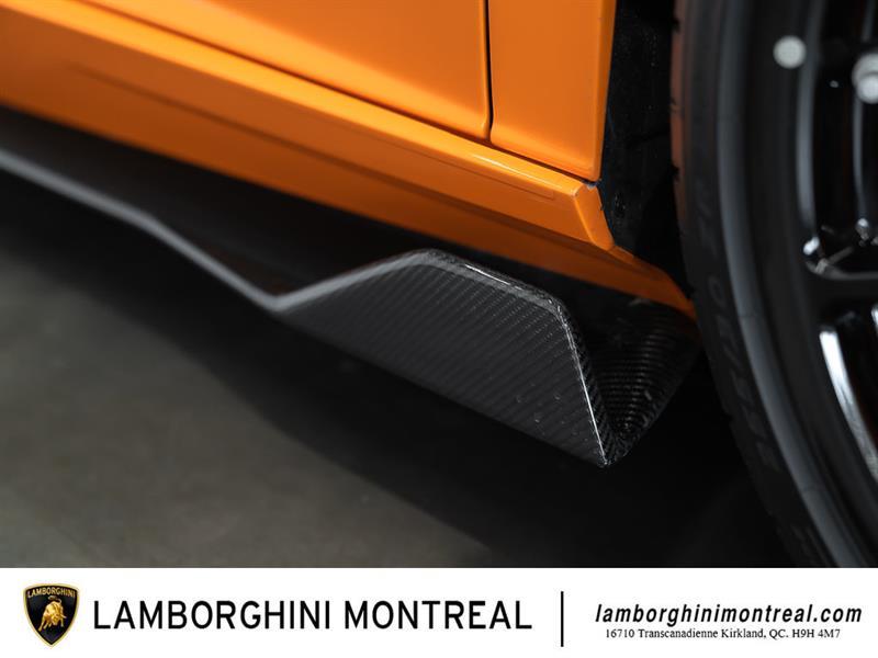 Lamborghini Aventador 26