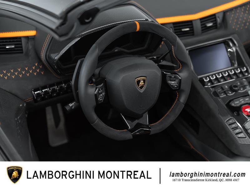 Lamborghini Aventador 27