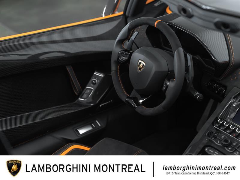 Lamborghini Aventador 29