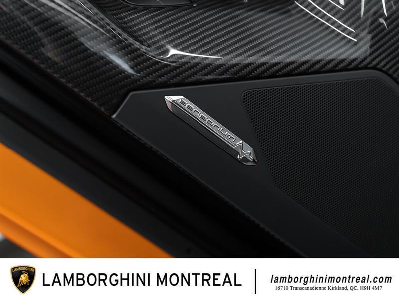 Lamborghini Aventador 42