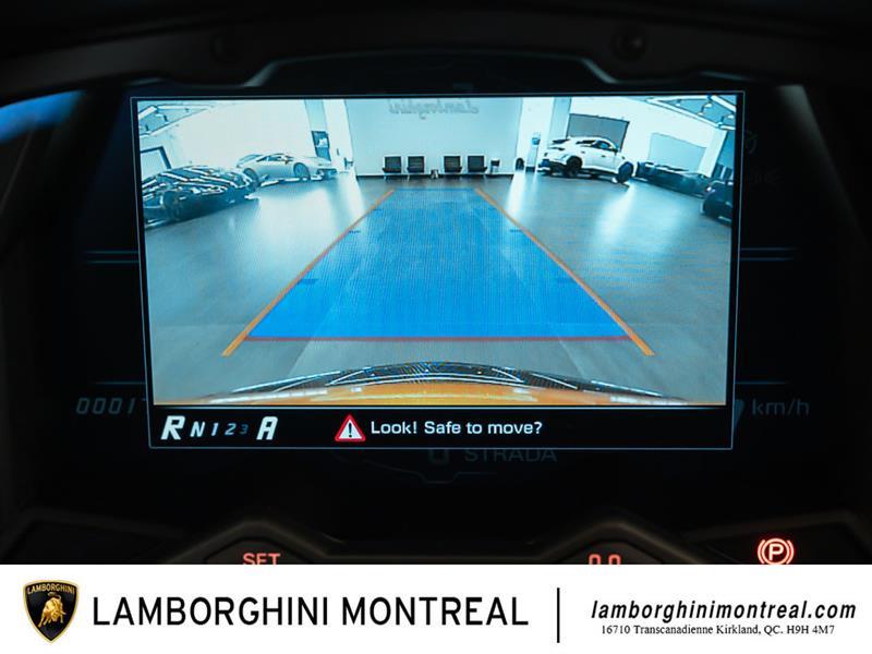 Lamborghini Aventador 43