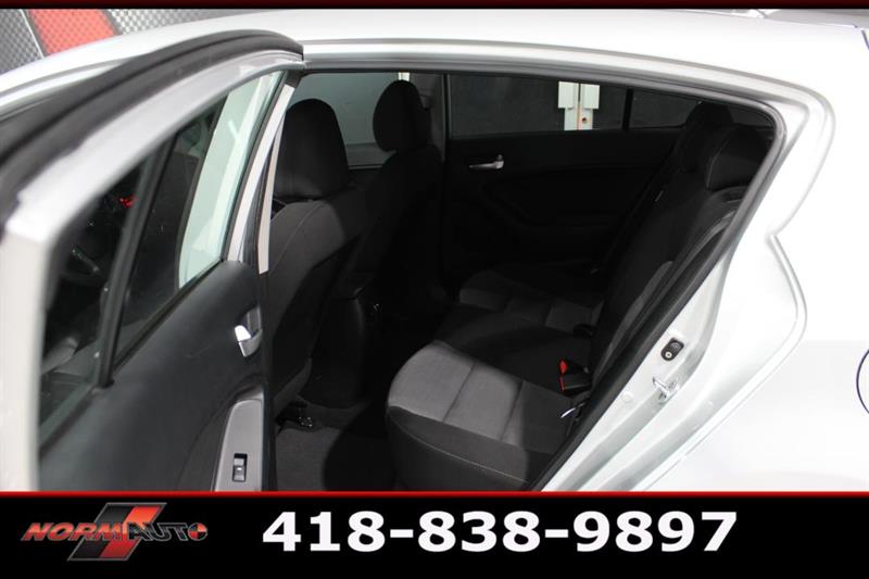 kia Forte5 2016 - 27