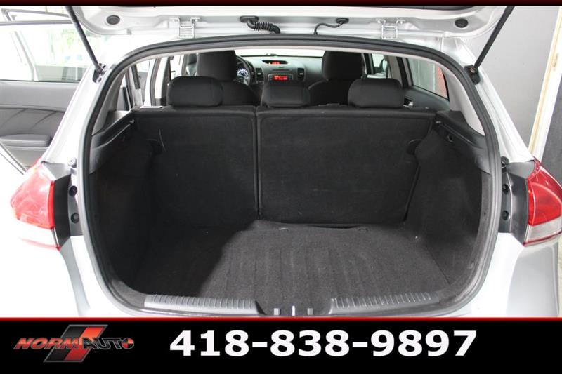 kia Forte5 2016 - 29