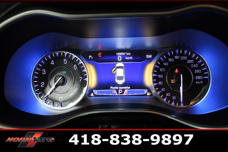 chrysler 200 2015 - 26