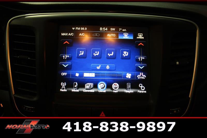 chrysler 200 2015 - 34