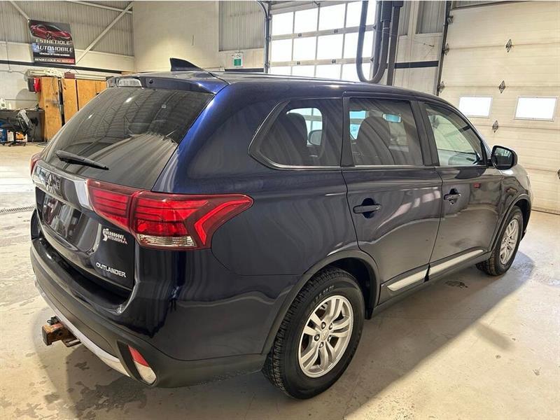 Mitsubishi Outlander 7