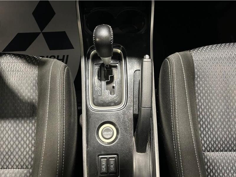 Mitsubishi Outlander 17