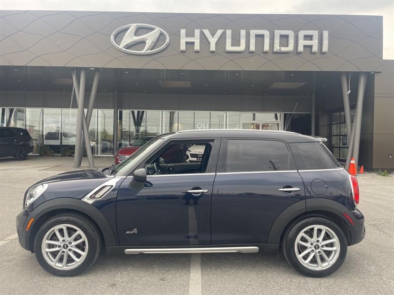 MINI Cooper Countryman 2