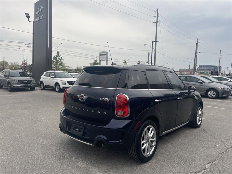 MINI Cooper Countryman 5