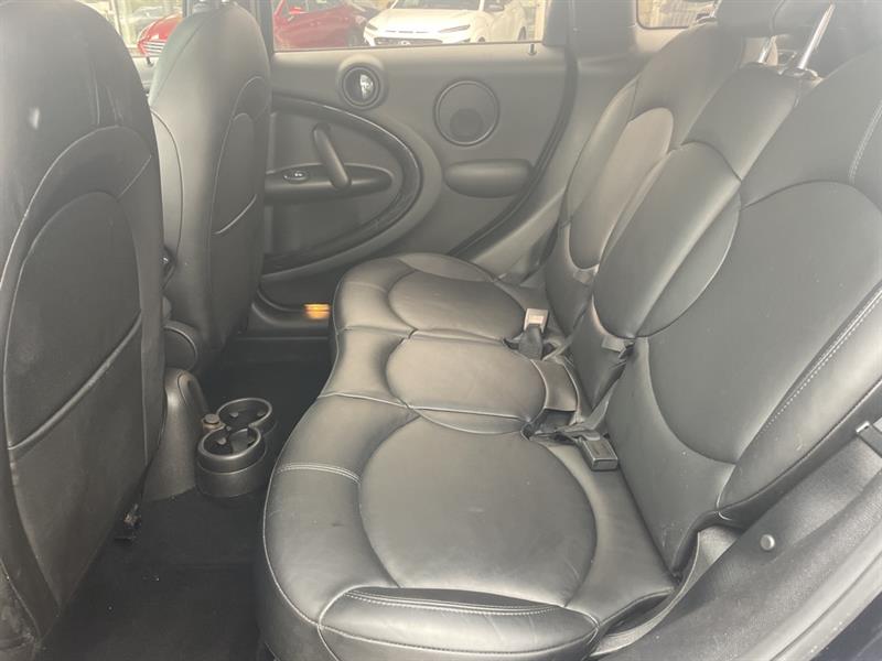 MINI Cooper Countryman 12