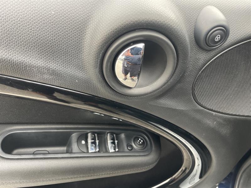 MINI Cooper Countryman 15