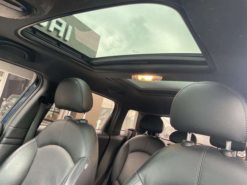 MINI Cooper Countryman 16