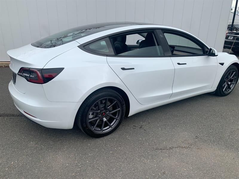 tesla Model 3 2022 - 3