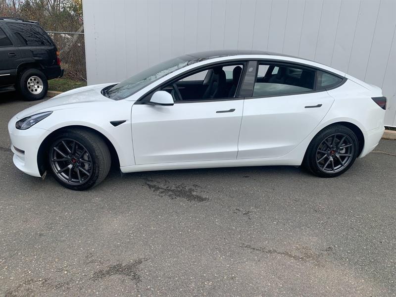 tesla Model 3 2022 - 5