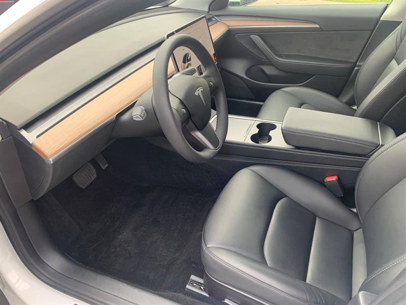 tesla Model 3 2022 - 9