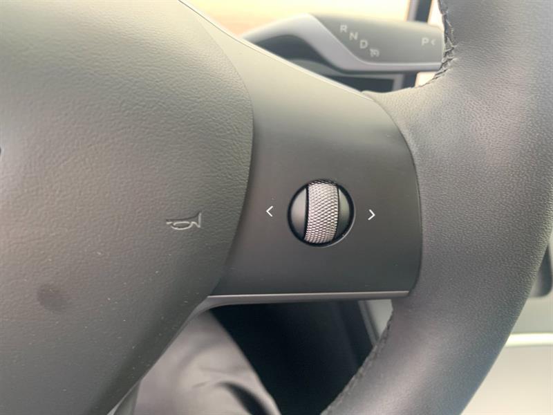 tesla Model 3 2022 - 17