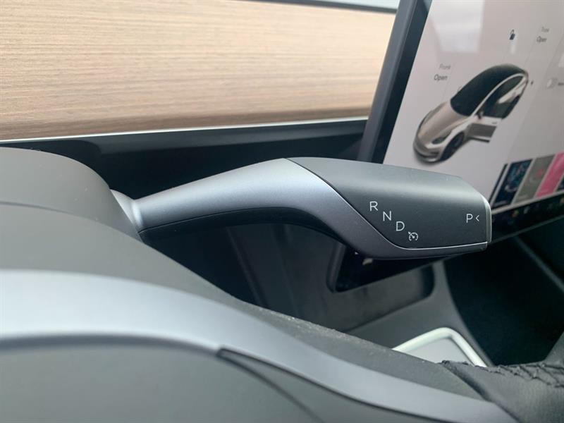tesla Model 3 2022 - 18