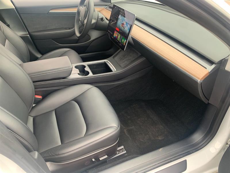 tesla Model 3 2022 - 29