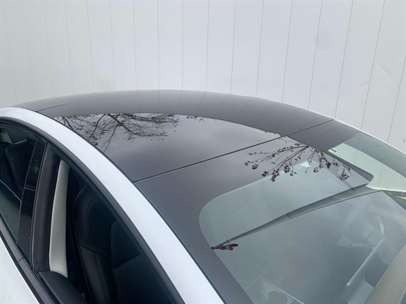 tesla Model 3 2022 - 33