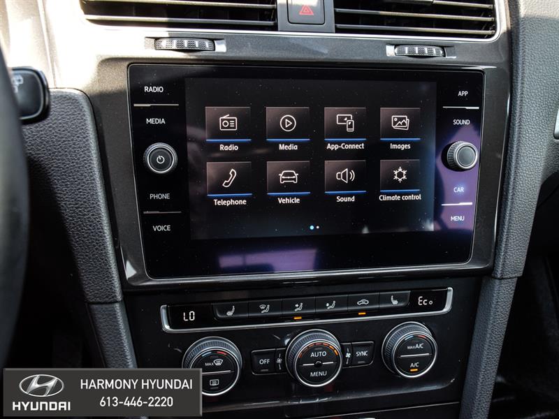 Volkswagen e-Golf 18