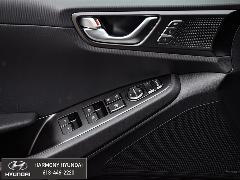 Hyundai Ioniq 22