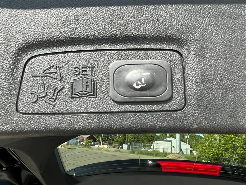 lincoln MKC 2017 - 28