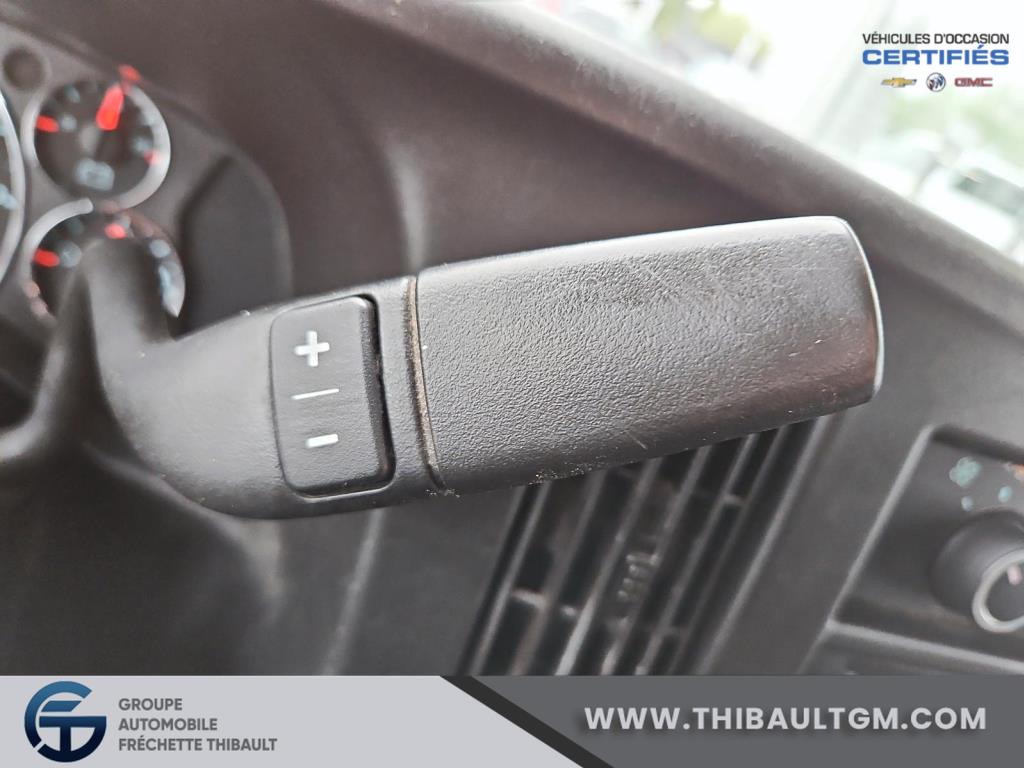 GMC Savana 13
