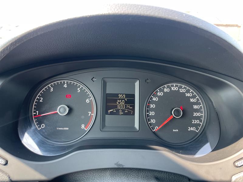 Volkswagen Jetta 16