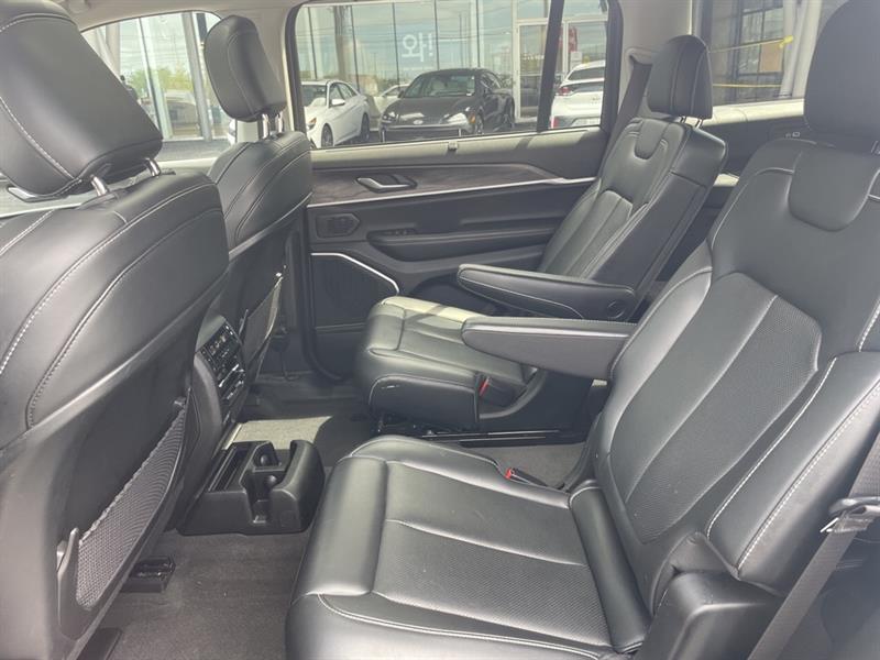 Jeep Grand Cherokee 12