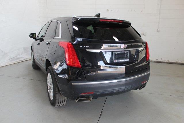 Cadillac XT5 6