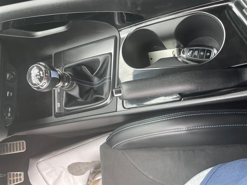 hyundai Elantra 2022 - 17