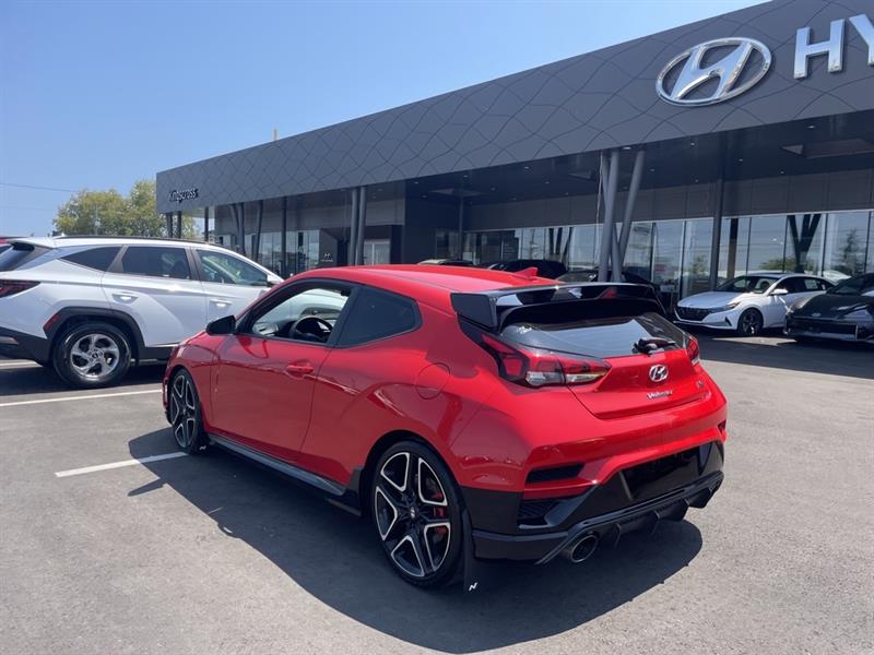 Hyundai Veloster 3