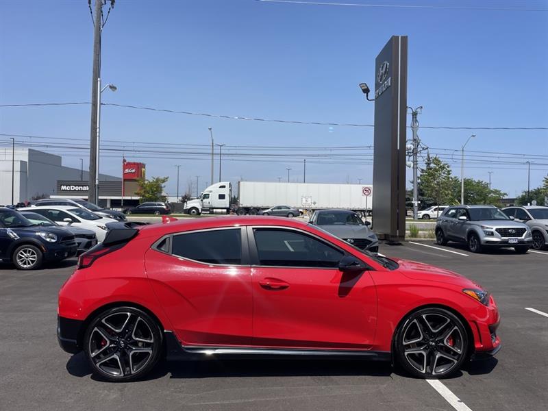 Hyundai Veloster 6