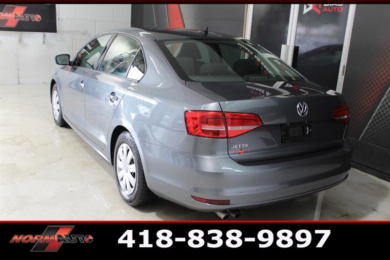 volkswagen Jetta 2015 - 11