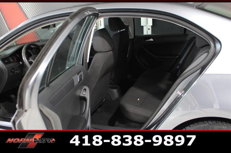 volkswagen Jetta 2015 - 12