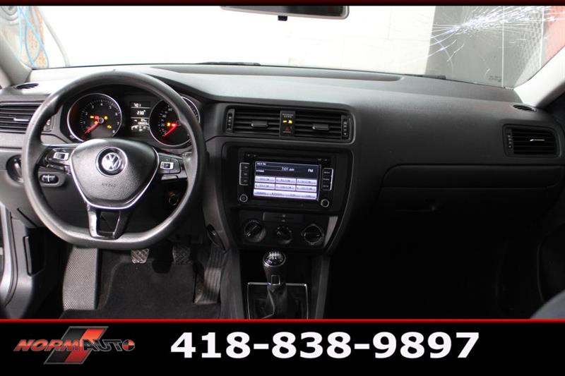 volkswagen Jetta 2015 - 22