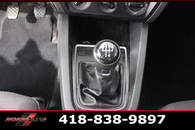 volkswagen Jetta 2015 - 27