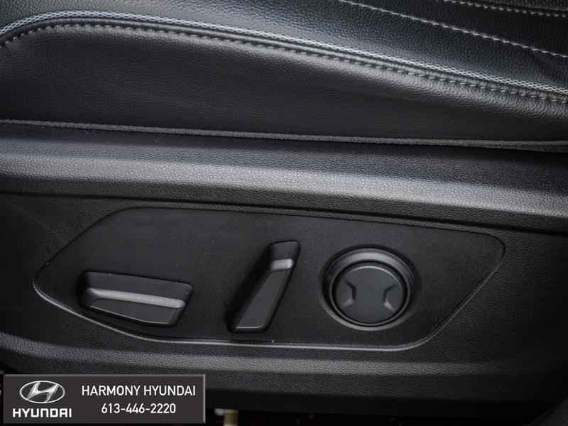 Hyundai Santa Cruz 24