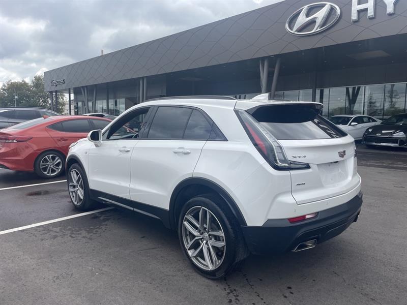 Cadillac XT4 3