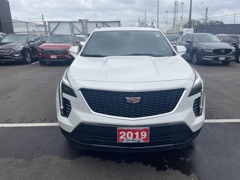Cadillac XT4 8